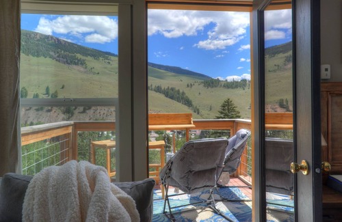 Creede House | Hot Tub, Unparallel Views, Dogs Welcome, Walk to Downtown Creede