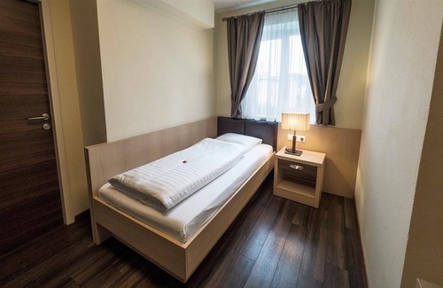 Itzling Hotel | Hotel ∙ 1 bedroom ∙ 1 guest