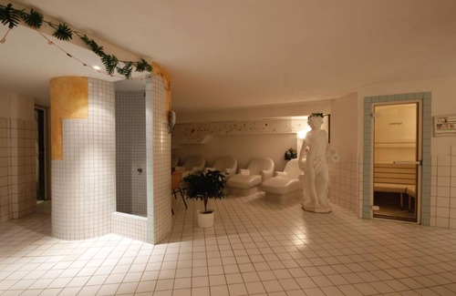 Feichten Hotel | Hotel ∙ 3 guests