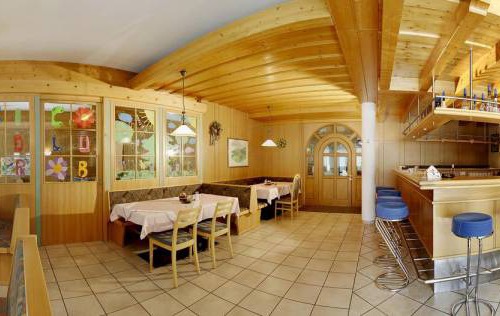 Feichten Hotel | Hotel ∙ 3 guests