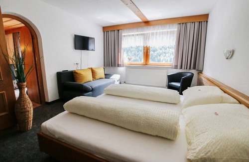 Feichten Hotel | Hotel ∙ 4 guests