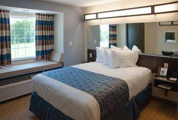 Belle Chasse Hotel | Hotel ∙ 7 guests