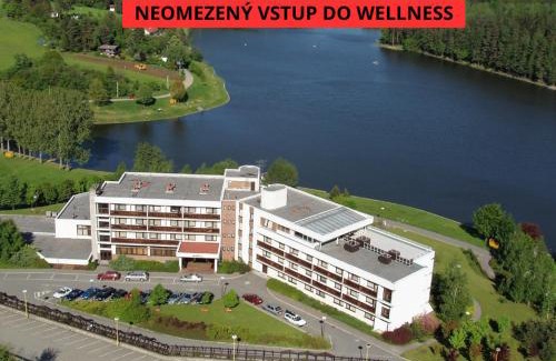 Pozlovice Hotel | Hotel Adamantino