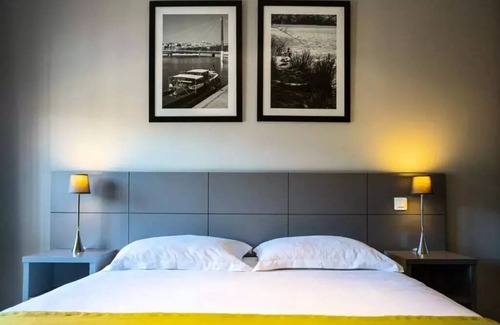 9th Arrondissement Apartment | Hotel Adonis Lyon Dock West - Standard Double Room