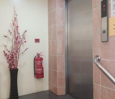 Victoria Hotel | HOTEL AMBASSADOR 2