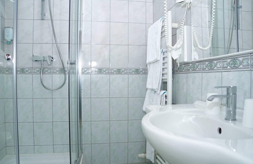 Krumpendorf am Woerther See Hotel | Hotel Hudelist