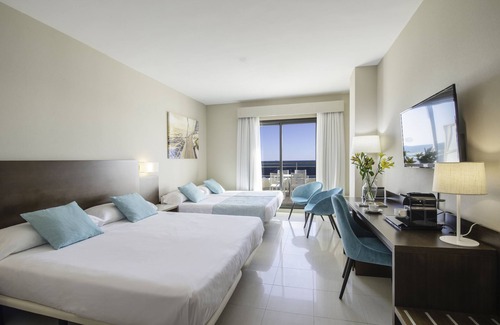 Calpe City Center Hotel | Hotel Bahía Calpe by Pierre & Vacances