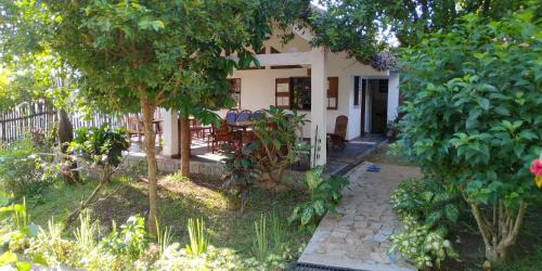 Madirokely Hotel | Hotel Benjamin