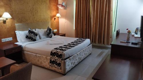 Tiruvalla Hotel | hotel bessota international