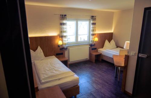Grossostheim Hotel | Hotel Cafe Kern