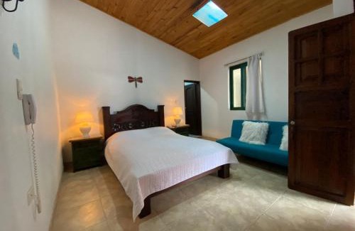 Pitalito Hotel | Hotel Colonial Andino - Parque principal de Pitalito