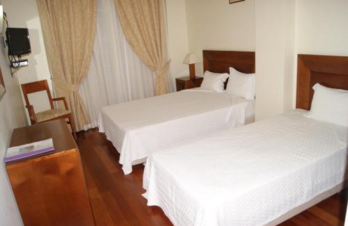 Porto da Cruz Hotel | Hotel Costa Linda