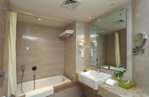 Kathmandu Hotel | Hotel Crowne Imperial