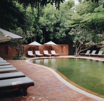 Prakhon Chai Hotel | Hotel de l'amour SHA PLUS