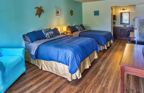 Eutawville Hotel | Hotel Double Lakefront Rooms - Hotel Double Lakefront Rooms