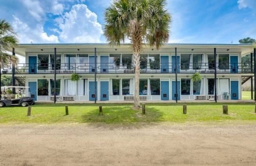 Eutawville Hotel | Hotel Double Room Pet-friendly - Hotel Double Room, Pet-friendly