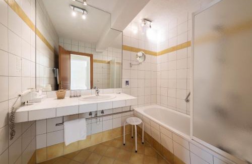 Niederthai Hotel | Hotel Gasthof Stuibenfall