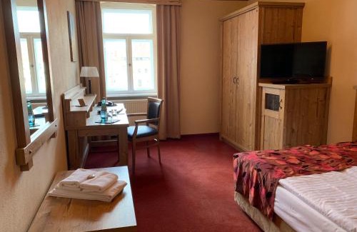 Stolpen Hotel | Hotel Goldner Löwe