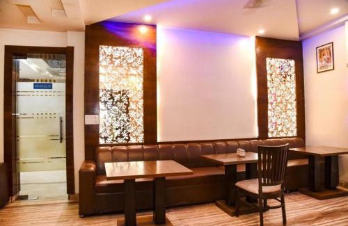 Vaishali Hotel | Hotel Grand In 5 Mints walking from Vaishali Metro Station