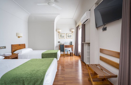 Gijon City Centre Hotel | Hotel Hernán Cortés