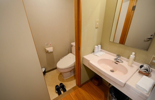 Yudanaka Shibu Onsen House | Hotel Hoshikawakan