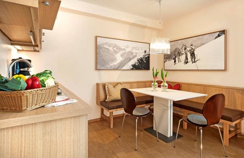 Mayrhofen Apartment | Hotel ∙ Hotel Apartments Neuhaus - INCL. LIFT PASS Apartment, sleeps 4 (approx. 55 m², max. 3 adults 1 child), SC