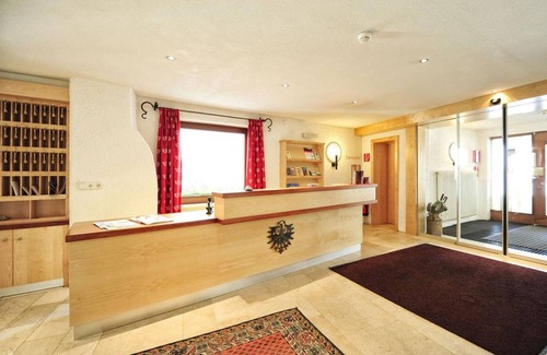 Nauders Hotel | Hotel ∙ Hotel Margarete Maultasch - INCL. LIFT PASS Double room/addl. bed, shower/wc (max. 2 adults