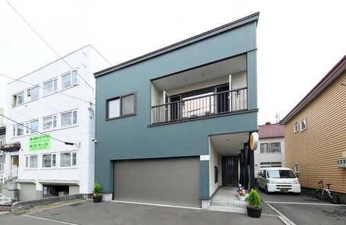 Kita Ward House | Hotel in the center of Sapporo, completely private house/free parking/3 min. walk from Subway 24jo Station