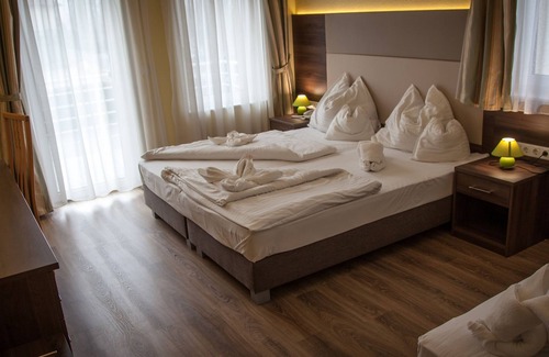 Veszprem Hotel | Hotel Jade - Ezüsthíd Hotel