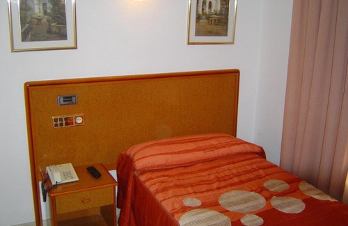 Lechago Hotel | Hotel Lázaro
