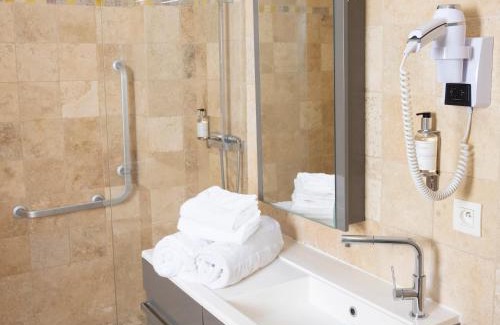 La Ciotat Apartment | Hotel La Ciotat - A deux pas de l'eau