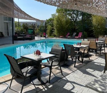 Saint-Andre-de-Sangonis Hotel | Hotel La Clé