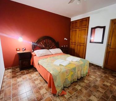 Arroyito Hotel | Hotel las ruedas by Choca