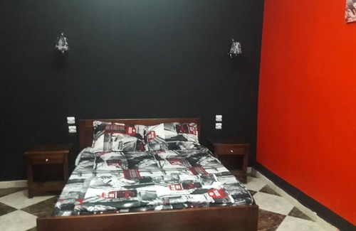Hammam Bou Hadjar Hotel | Hotel Les Fréres Benouis