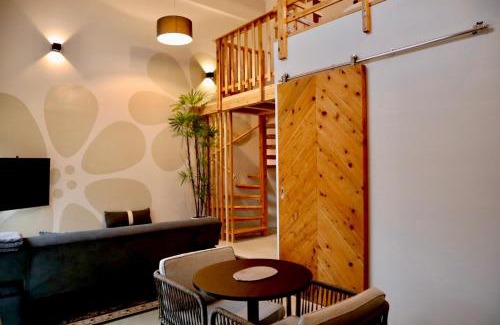 Sakimotobu Apartment | Hotel Little Swiss House
