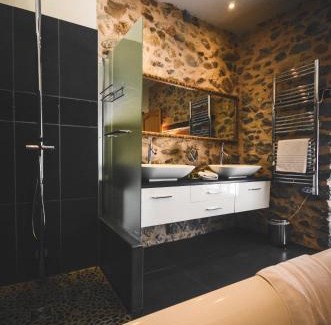 Saint-Girons Hotel | Hotel Logis - Chateau de Beauregard