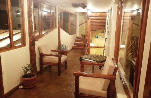 Latacunga Hotel | Hotel Maderanegra By Huasicama