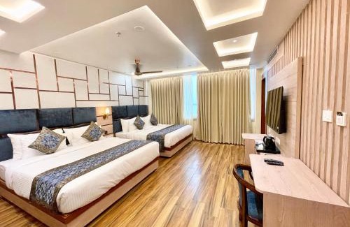 Varanasi Hotel | HOTEL MANTAVYA ! VARANASI होटल मंताव्या, ஹோட்டல் மந்தாவ்யா, హోటల్ మంటావ్యాFully Air-Conditioned hotel with wi-fi & Parking availability, near Kashi Vishwanath Temple, and Ganga ghat, Breakfast included, Best Hotel in Varanasi - 2
