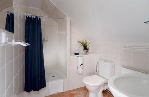 Korenov Hotel | Hotel Maredis