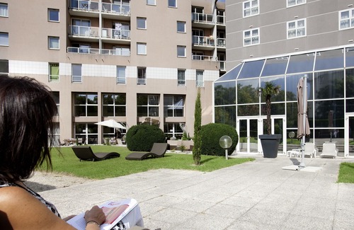 Quartier Capuche-Allies Hotel | Hotel Mercure Grenoble Centre Président