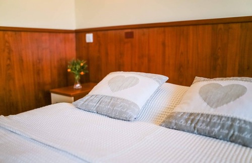 Opuzen Hotel | Hotel Merlot