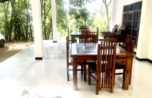 Ella House | HOTEL MISSISSIPI, HAS STUNNING VIEWS, 5 MIN AWAY FROM ELLA, GREAT HOSPITALITY.