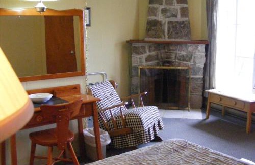 Riviere la Madeleine Hotel | Hotel Motel Bon Accueil