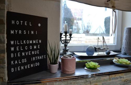 Kirchentellinsfurt Hotel | Hotel Myrsini