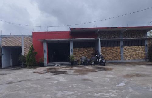 Kalimantan Hotel | Hotel O Azwa Gh Katingan Near Lapangan Sepak Bola Pegatan Hilir