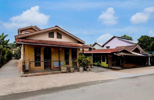 Balikpapan Hotel | Hotel O Balikpapan near Taman Beruang Madu formerly Palm Cafe Inn