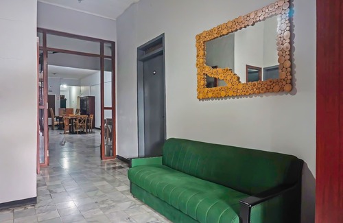 Bogor Tengah Hotel | Hotel O Bogor Guest House