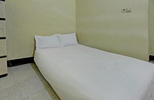 Pujut Hotel | Hotel O Penginapan 3 Bersaudara Near Pasar Sengkol