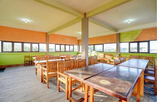 Bawean Island Hotel | Hotel O Sahabat Syariah Near Plasa Telkom Bawean
