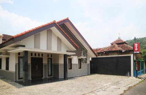 Bandar Lampung Hotel | Hotel O Wisma Ray Syariah